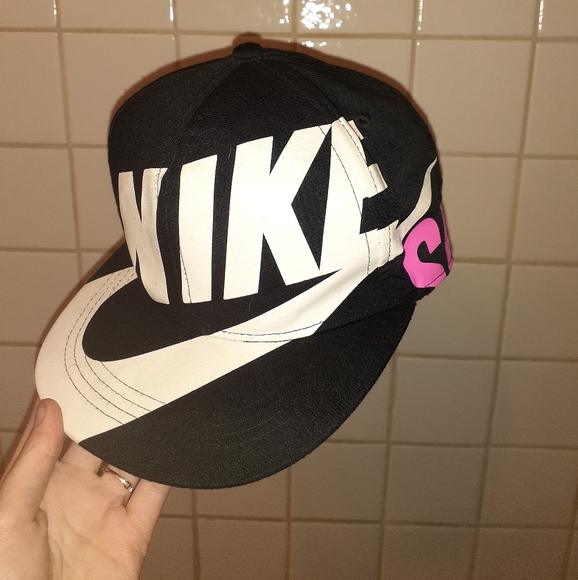 Nike Accessories - Nike SB Cap